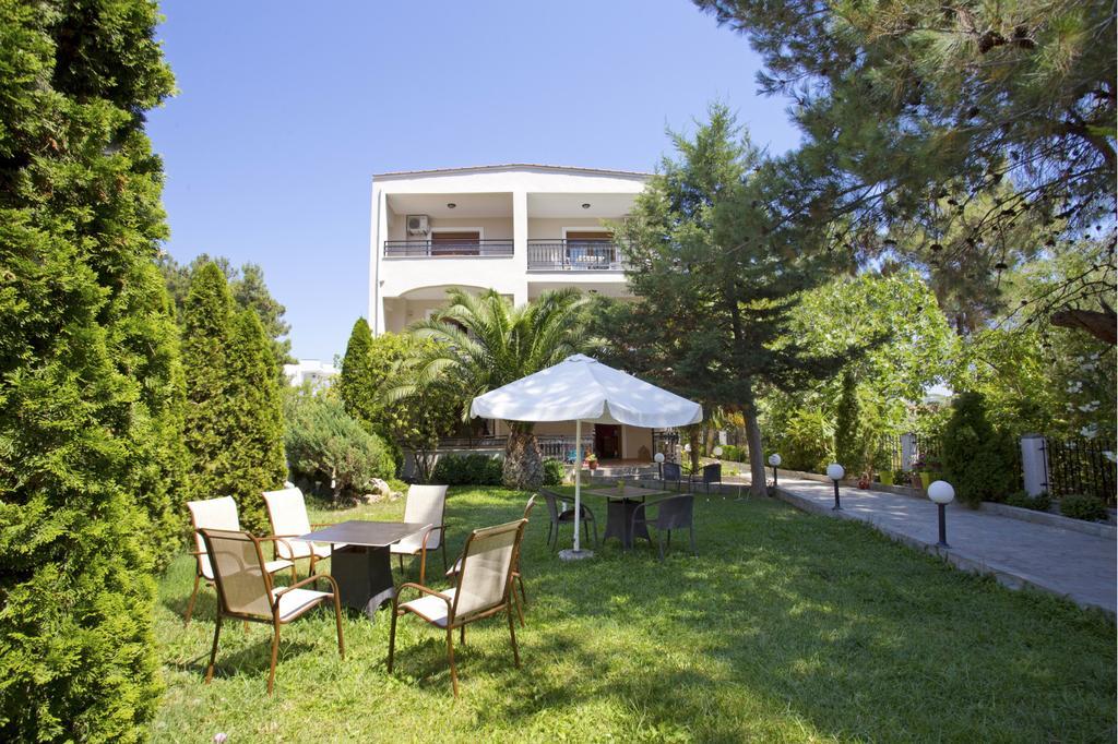 Villa Katerina Potos Exterior photo